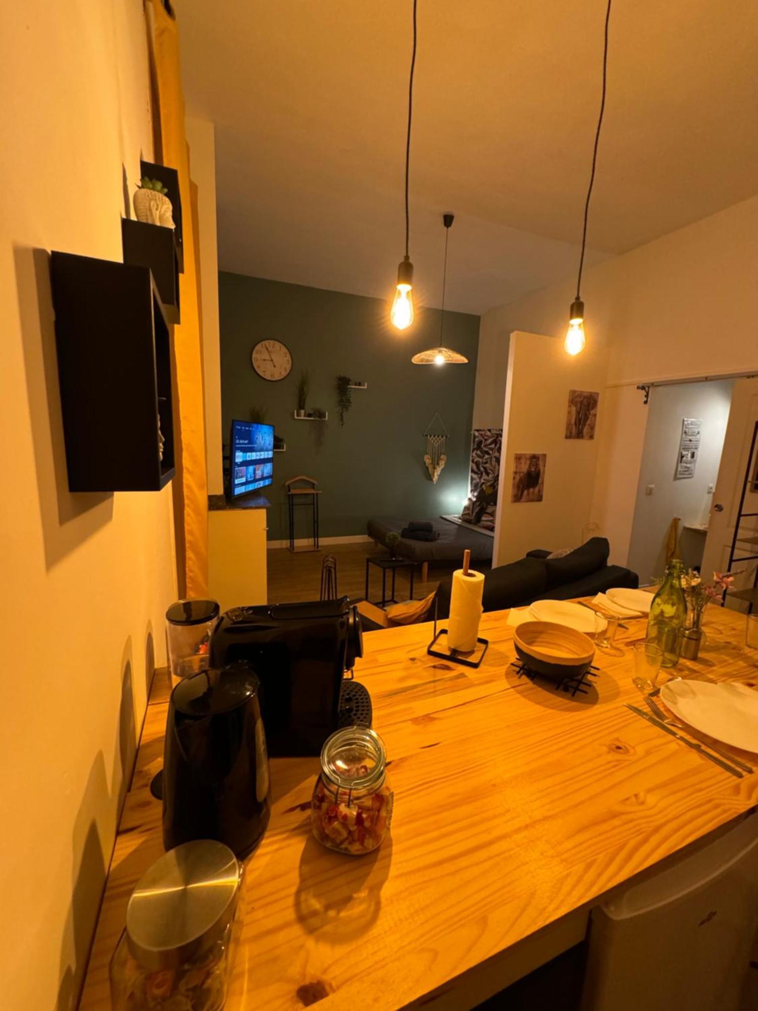 Charmant Appartement Climatise Aux Pieds De La Cite قرقشونه المظهر الخارجي الصورة
